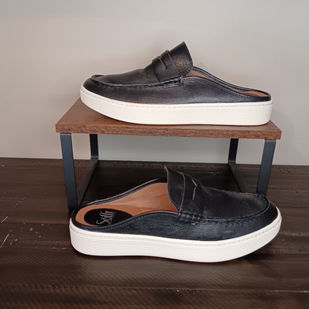 Sofft Black Leather Slip-On Mule Clogs with White Platform Sole - Picture 2 of 9